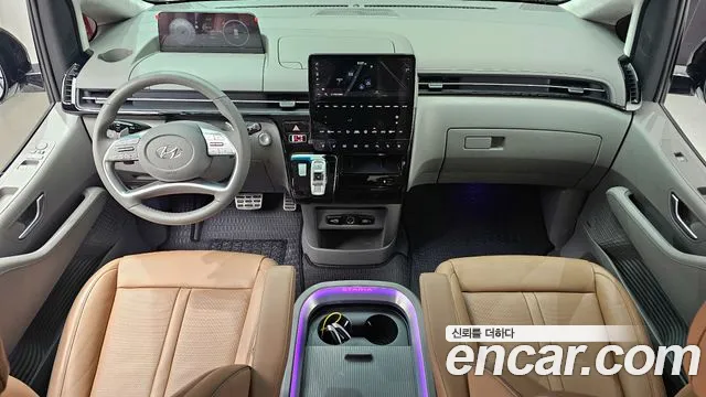 Hyundai Staria Staria 4WD Lounge 7 мест — Фото автомобиля 7