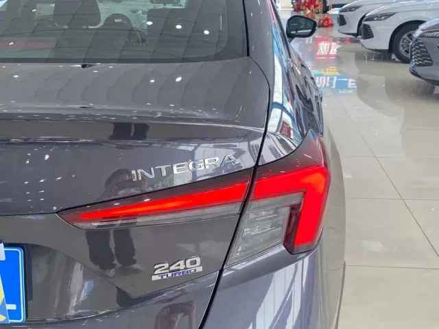 Honda Integra — Фото автомобиля 16