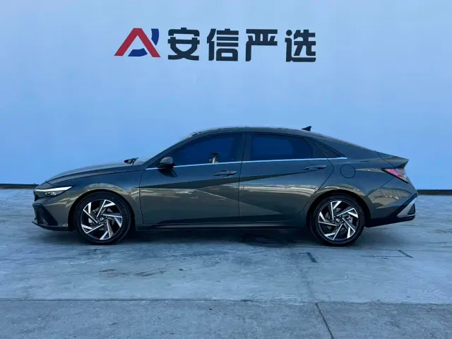 Hyundai Elantra — Фото автомобиля 7