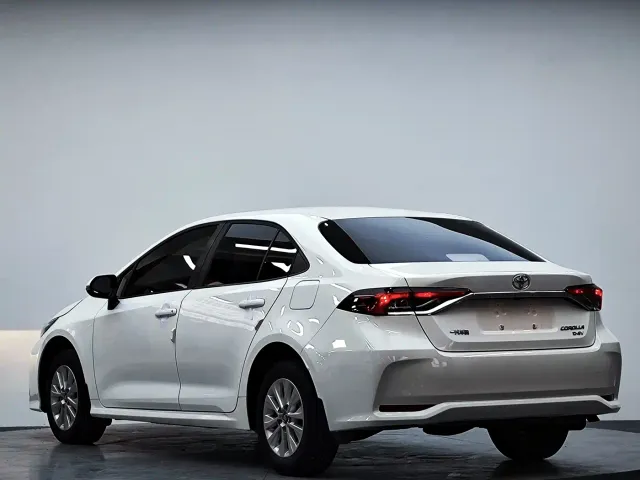 Toyota Corolla — Фото автомобиля 6
