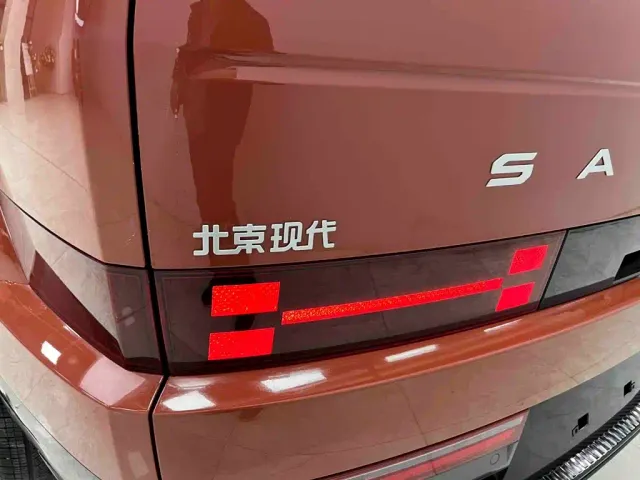 Hyundai Santa Fe — Фото автомобиля 26