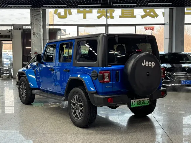 Jeep Wrangler 4xe — Фото автомобиля 13