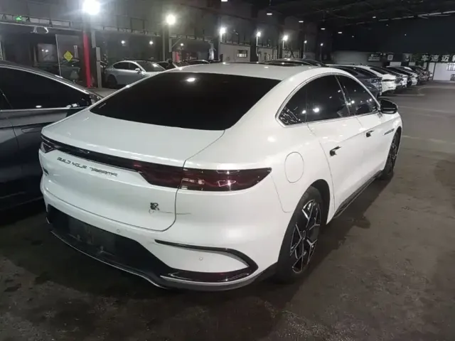 BYD Han — Фото автомобиля 4