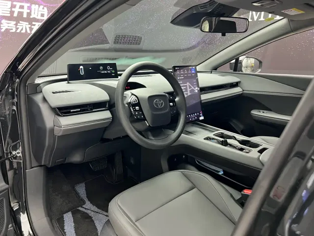 Toyota bZ3 — Фото автомобиля 10