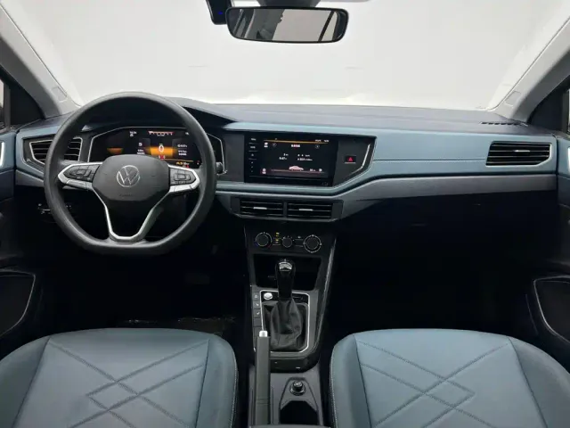 Volkswagen Lavida — Фото автомобиля 18