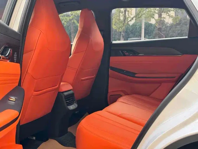Dongfeng Fengshen L7 — Фото автомобиля 8