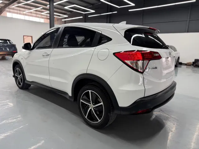 Honda Vezel — Фото автомобиля 4