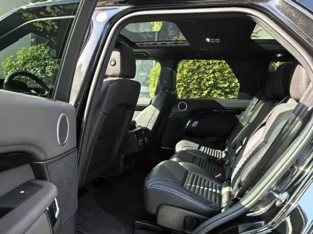 Land Rover Discovery — Фото автомобиля 11