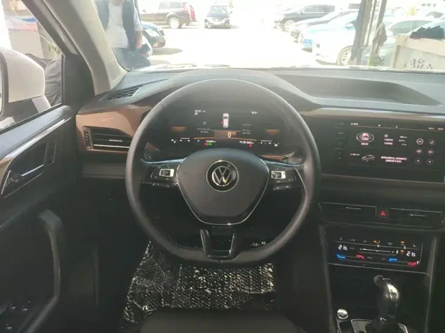 Volkswagen Tharu — Фото автомобиля 10