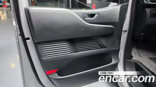 Hyundai Staria — Фото автомобиля 21