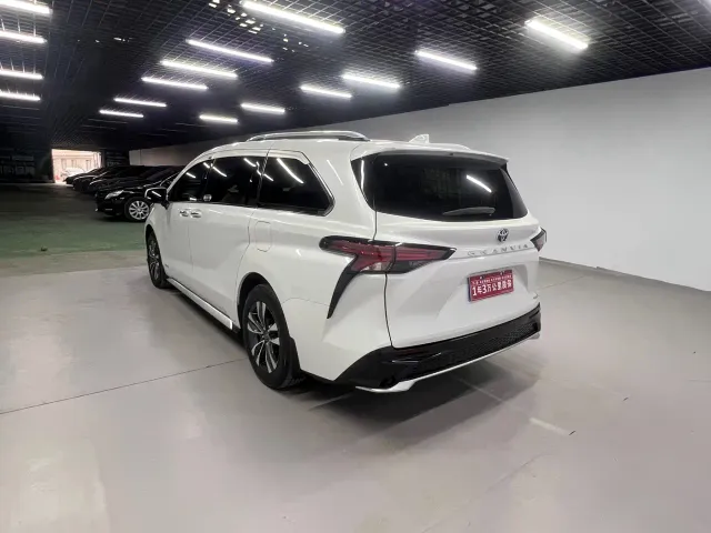 Toyota Granvia — Фото автомобиля 24