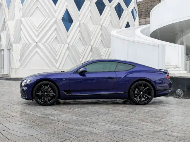 Bentley Continental — Фото автомобиля 7