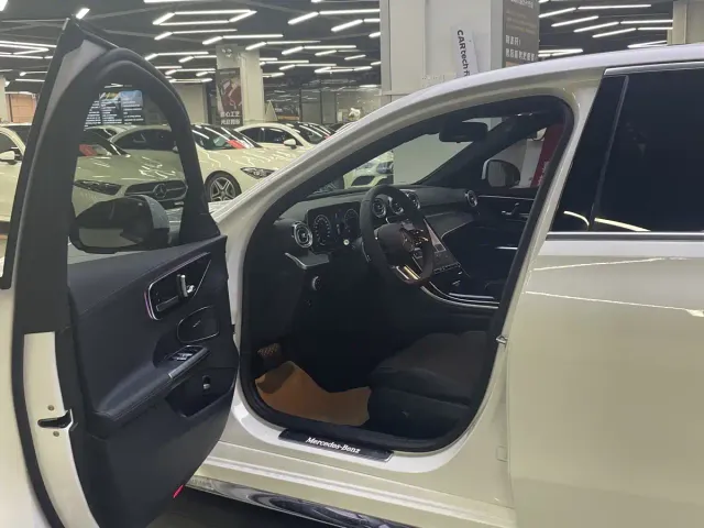 Mercedes-Benz C-Class — Фото автомобиля 5