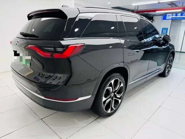 Nio ES8 — Фото автомобиля 6