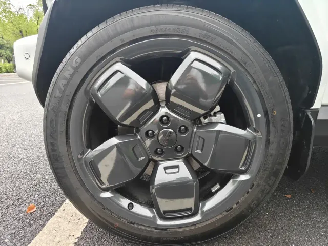 iCAR V23 — Фото автомобиля 13