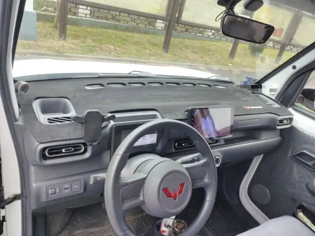 Wuling Zhiguang NEV — Фото автомобиля 10