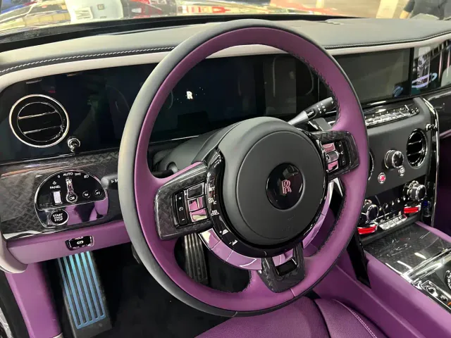 Rolls-Royce Cullinan — Фото автомобиля 10