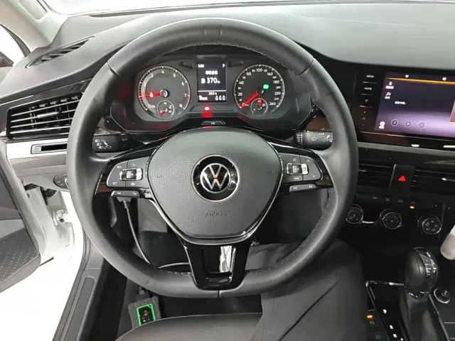 Volkswagen Bora — Фото автомобиля 10