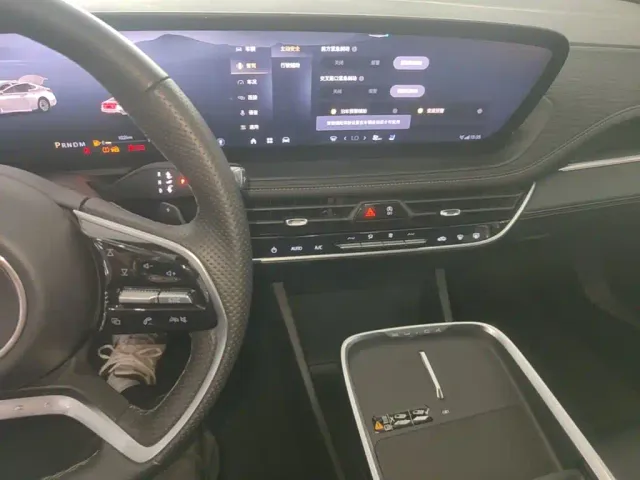 Buick LaCrosse — Фото автомобиля 12