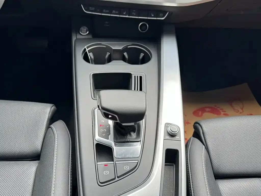 Audi Audi A4L 2022 40 TFSI Fashion Dynamic — Фото автомобиля 17
