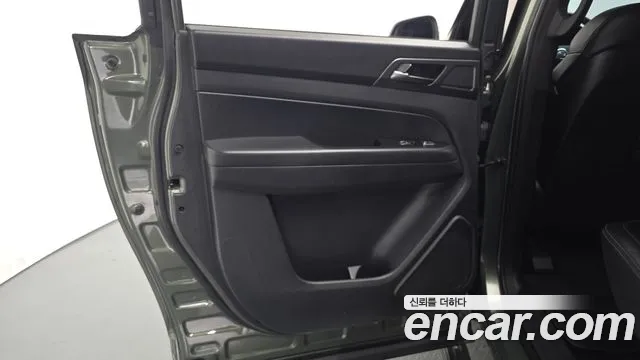 KG_Mobility_Ssangyong Rexton Новый Rexton Sport Дизель 2.2 4WD — Фото автомобиля 25