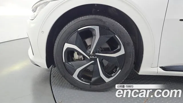 Kia EV6 — Фото автомобиля 5