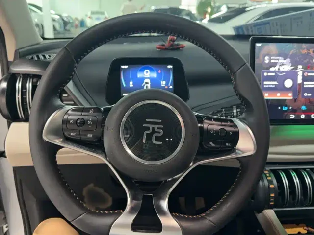 BYD Yuan PLUS — Фото автомобиля 3