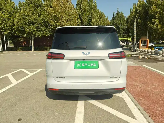 Wuling Starlight 730 — Фото автомобиля 5
