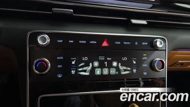 Genesis GV80 — Фото автомобиля 16