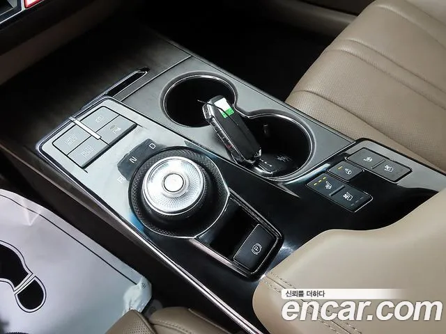 Kia K8 K8 Hybrid — Фото автомобиля 10