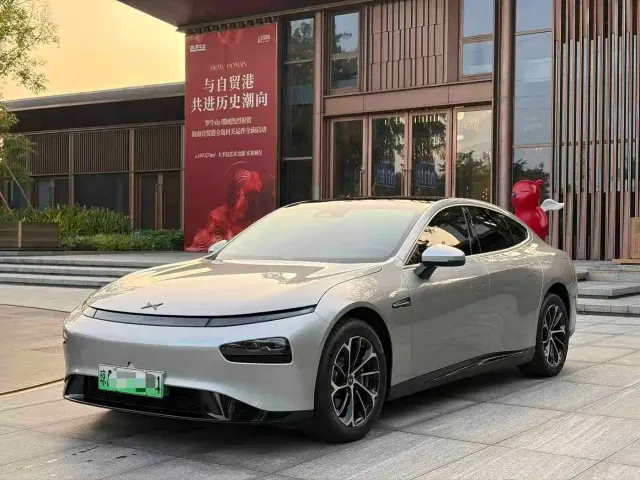 Xpeng P7 — Фото автомобиля 2