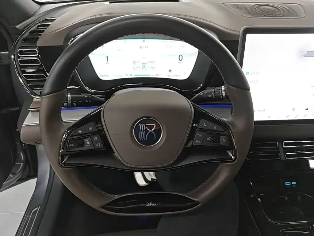 BYD Han 2024 EV Glory Edition 605KM FWD Premium — Фото автомобиля 6