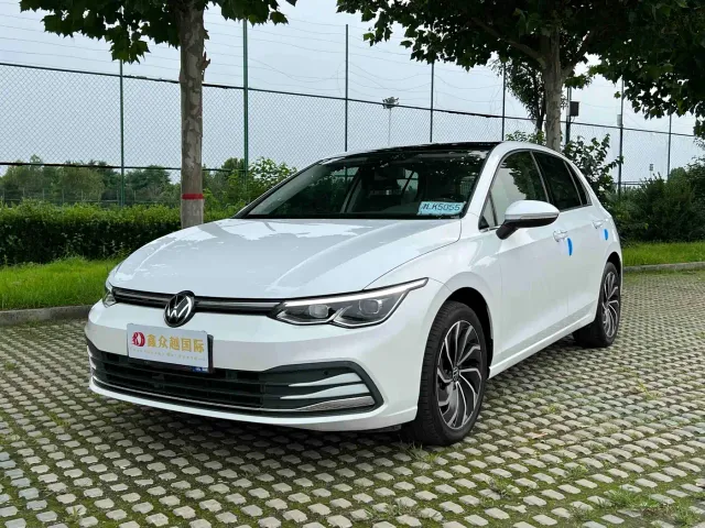Фотография автомобиля — Volkswagen Golf