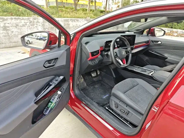 Volkswagen ID.4 X — Фото автомобиля 15