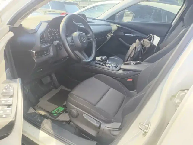 Mazda CX-30 EV — Фото автомобиля 14