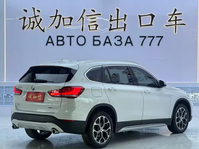 BMW X1 — Фото автомобиля 4