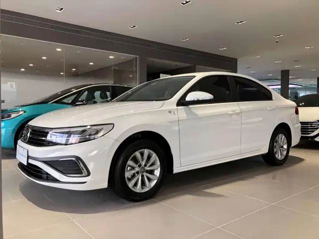 Volkswagen Bora — Фото автомобиля 3