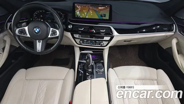 BMW 5 Series G30 — Фото автомобиля 10