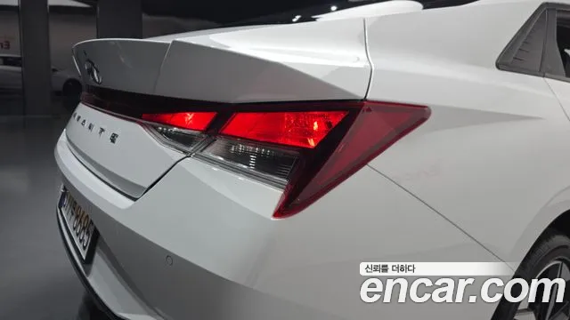 Hyundai Avante CN7 — Фото автомобиля 8