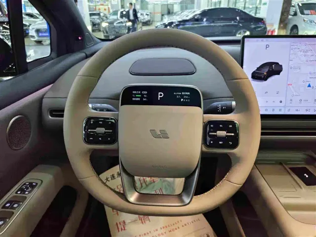Li Auto i6 — Фото автомобиля 8