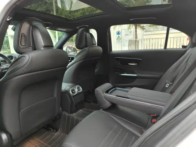 Mercedes-Benz C-Class — Фото автомобиля 13