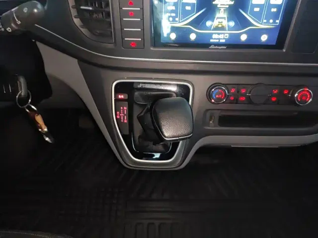 Maxus Xintu V80 — Фото автомобиля 13