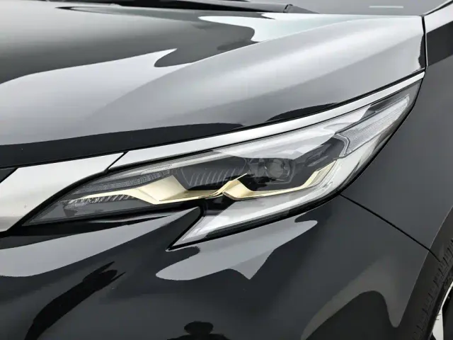 Toyota Granvia — Фото автомобиля 18