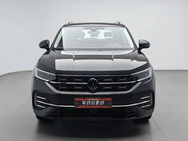 Volkswagen Tayron — Фото автомобиля 3