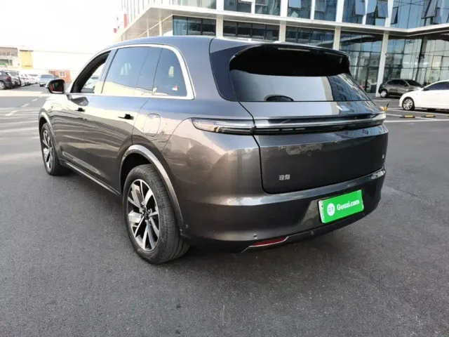 Li Auto L7 — Фото автомобиля 4