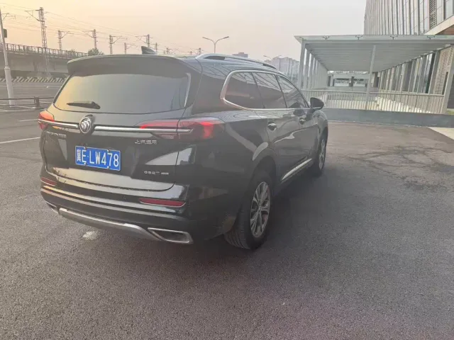 Buick Envision Plus — Фото автомобиля 5