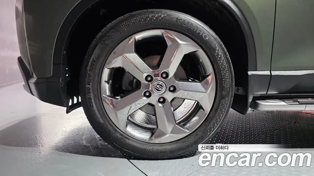 KG_Mobility_Ssangyong Rexton Новый Rexton Sport Khan Дизель 2.2 4WD — Фото автомобиля 5