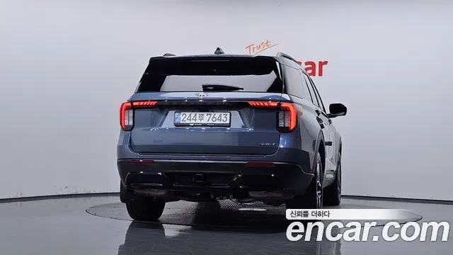 Ford Explorer Generation 6 — Фото автомобиля 4