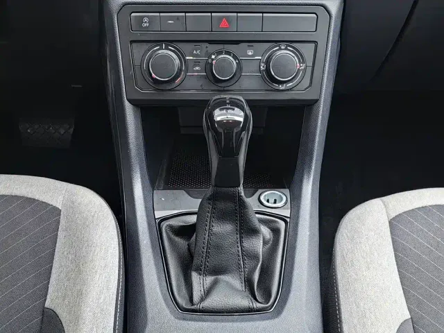 Volkswagen Tharu — Фото автомобиля 13