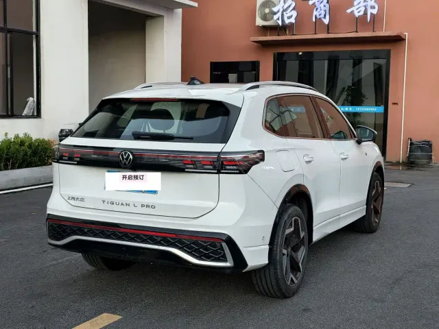Volkswagen Tiguan L — Фото автомобиля 9